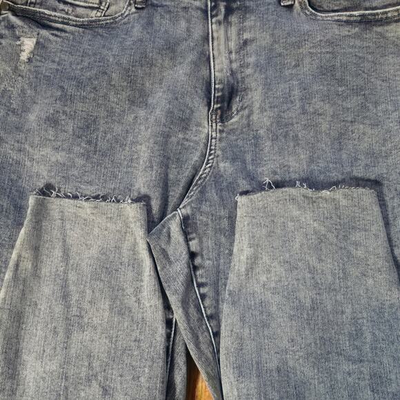 NWT Judy Blue Women's Acid Wash Destroyed Skinny Ankle Raw Hem, Size 18W - Picture 8 of 10